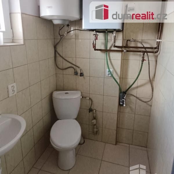 Pronájem bytu 2+1 70 m² - foto 12