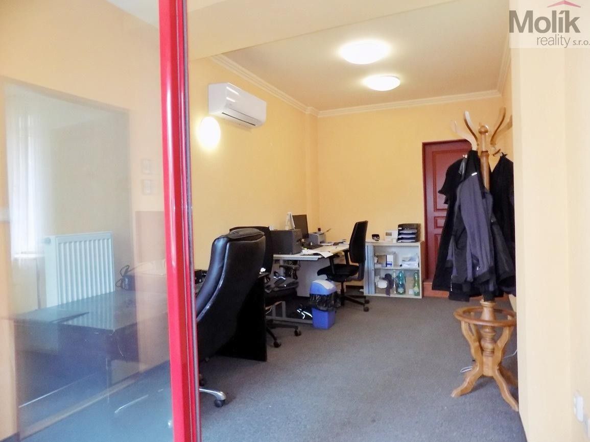 Prodej komerčního prostoru 1054 m² - foto 9