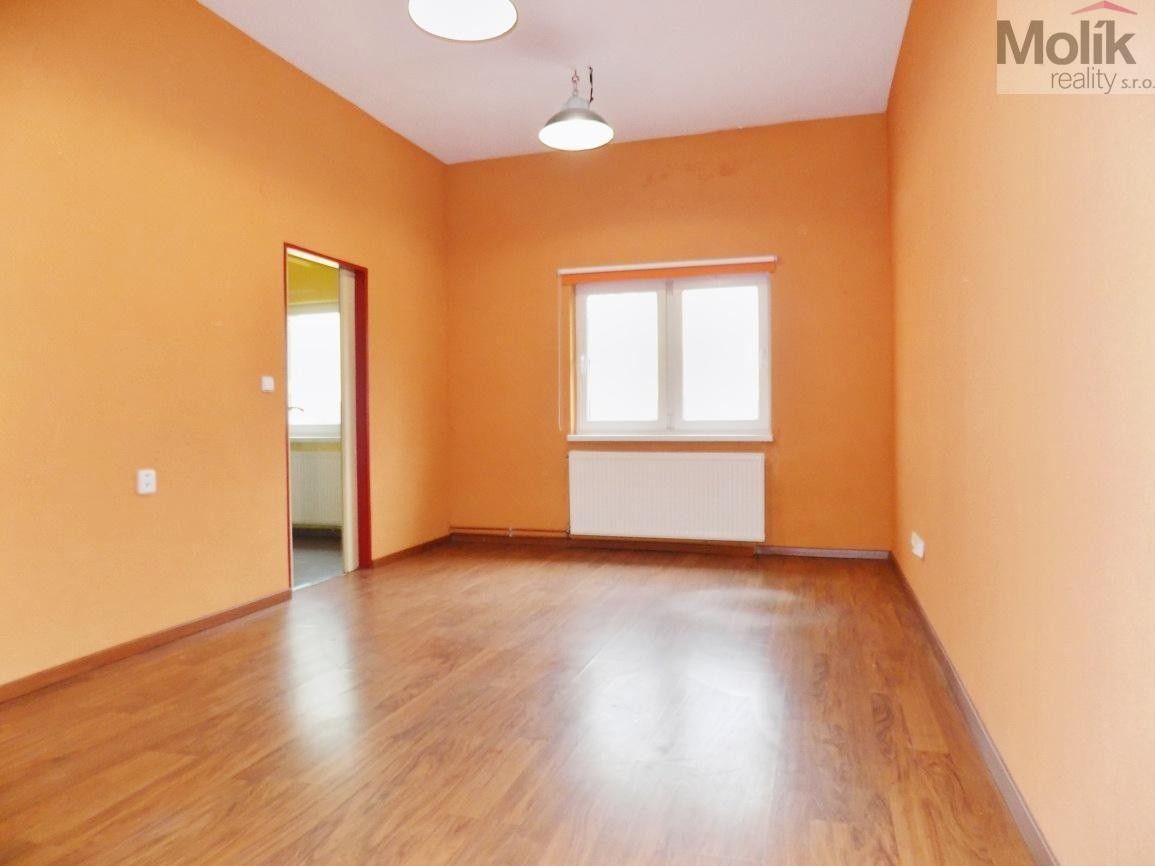Prodej komerčního prostoru 1054 m² - foto 11