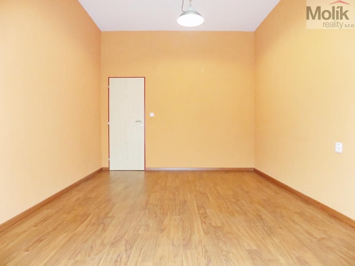 Prodej komerčního prostoru 1054 m² - foto 13