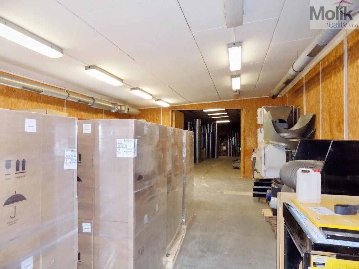 Prodej komerčního prostoru 1054 m² - foto 22