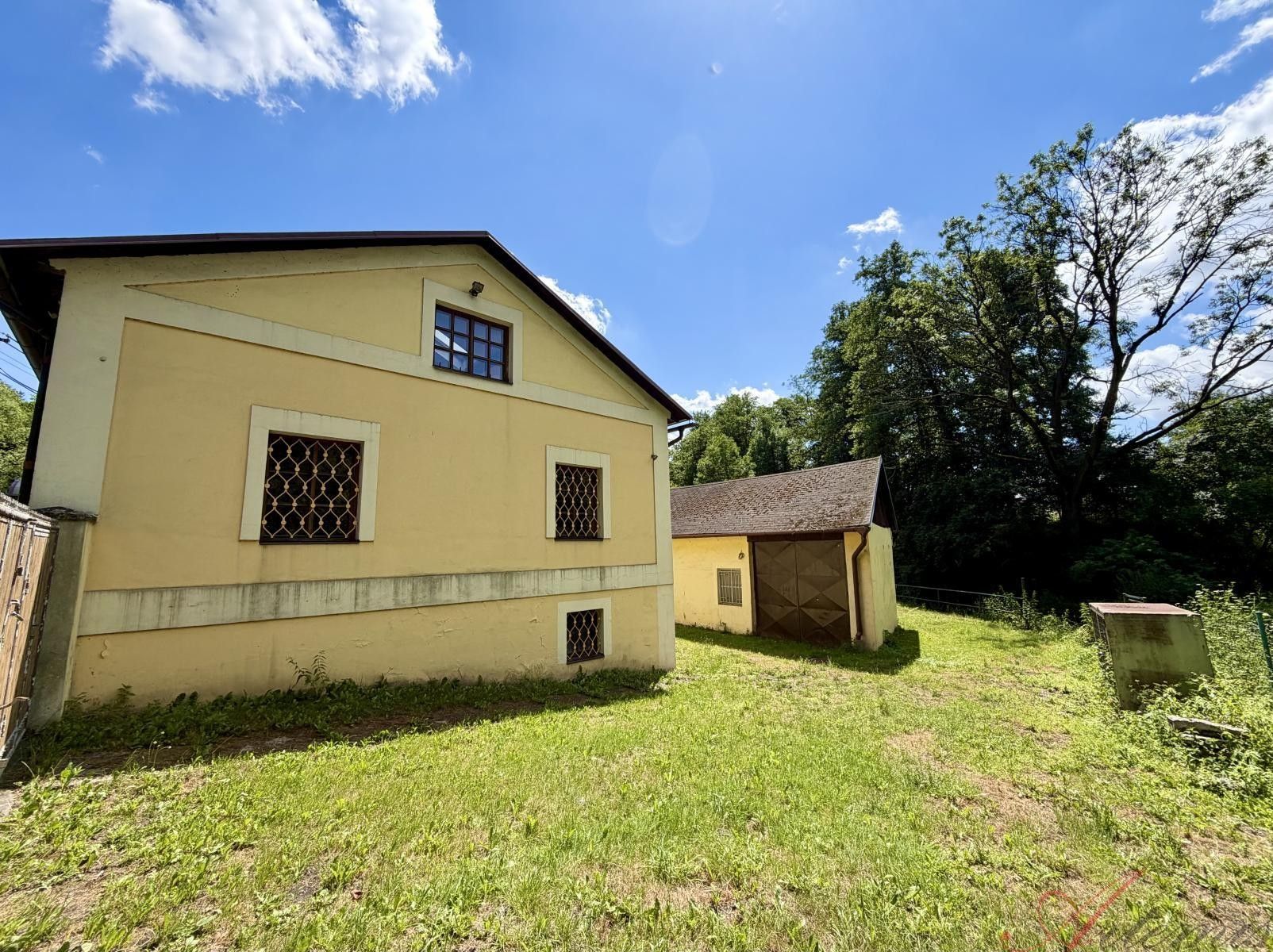 Prodej komerčního prostoru 400 m² - foto 4