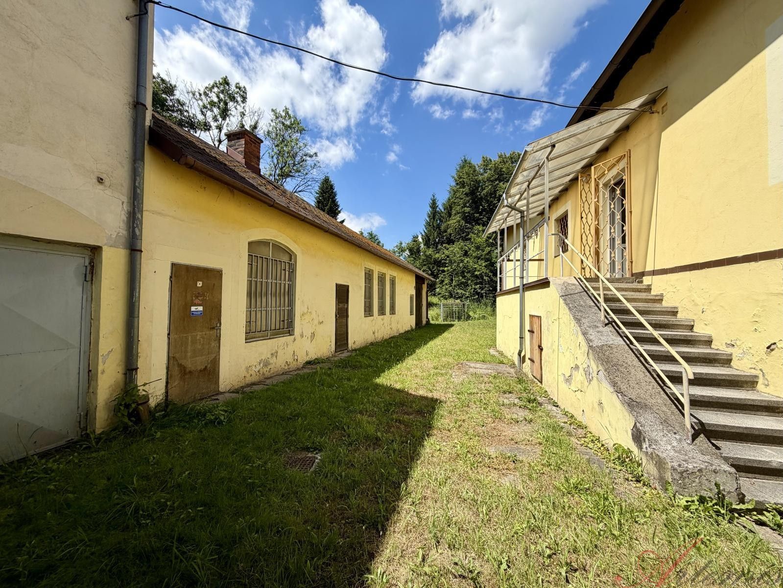 Prodej komerčního prostoru 400 m² - foto 5