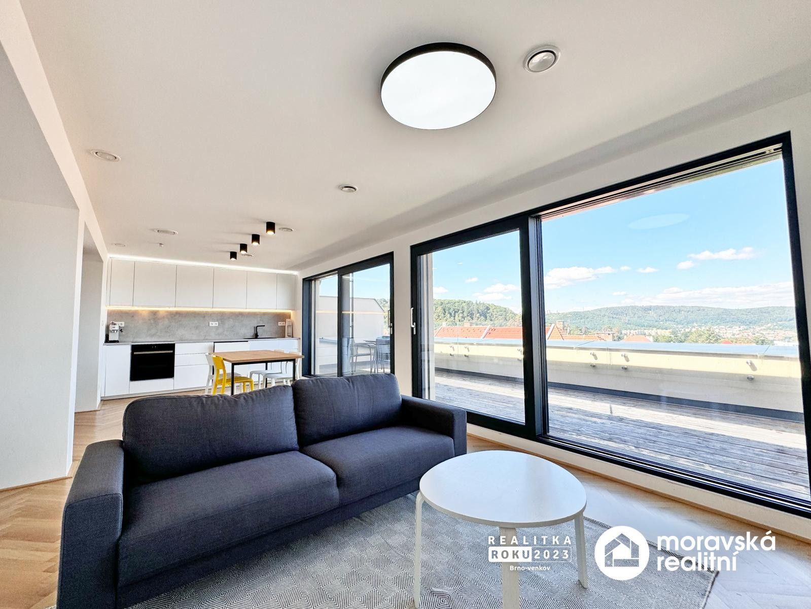 Pronájem bytu 4+kk 115 m² - foto 1