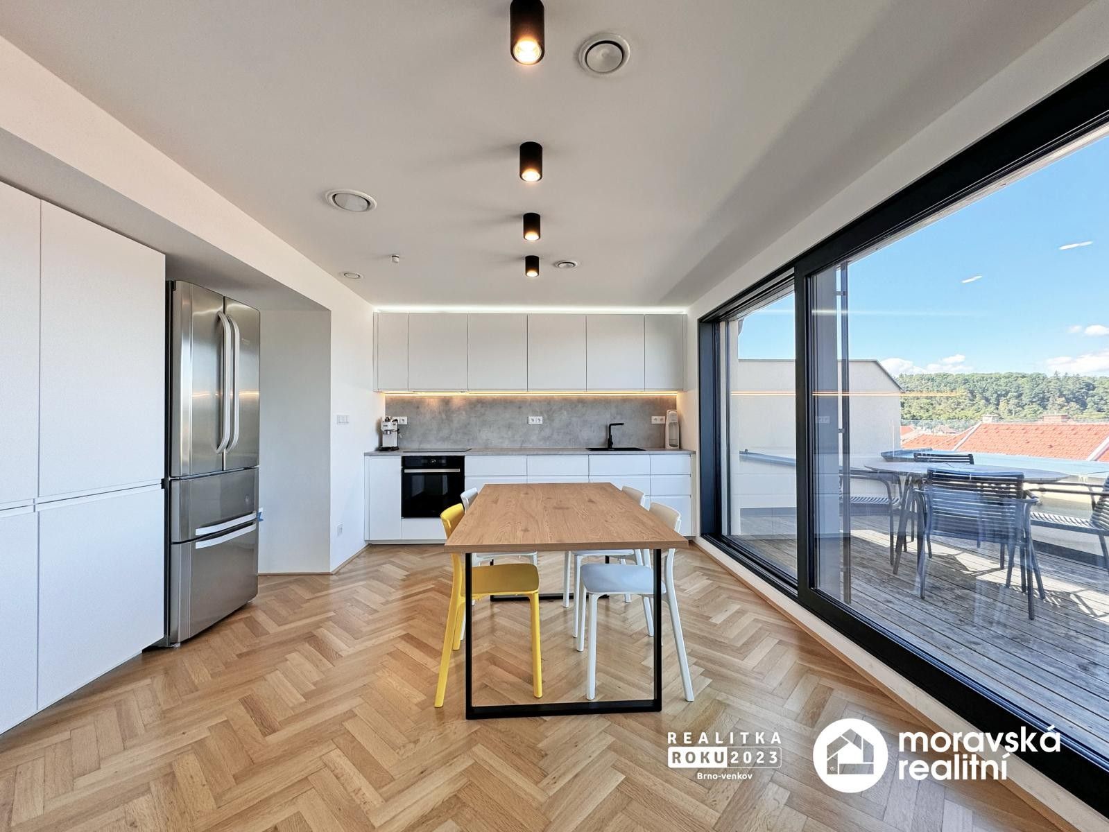 Pronájem bytu 4+kk 115 m² - foto 10