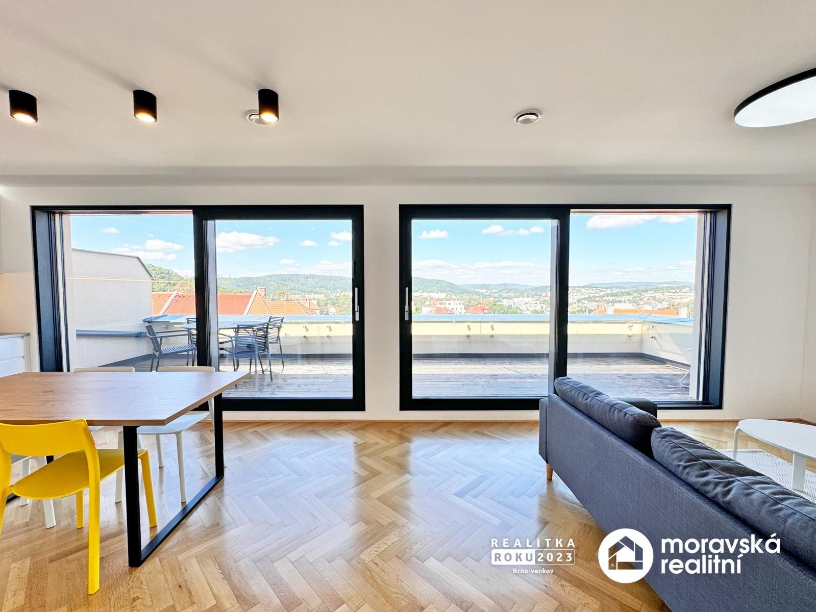 Pronájem bytu 4+kk 115 m² - foto 22