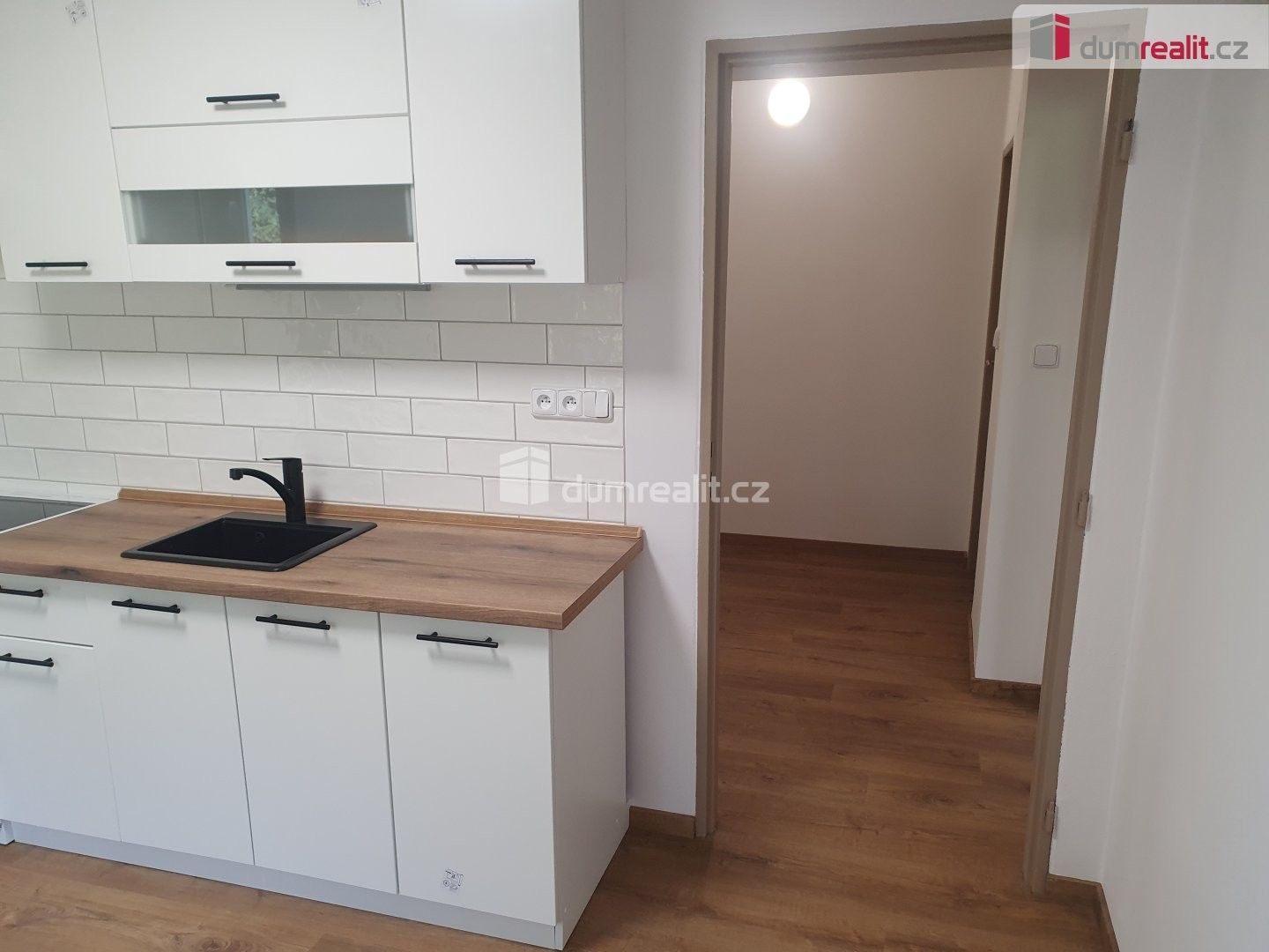 Pronájem bytu 3+1 70 m² - foto 4