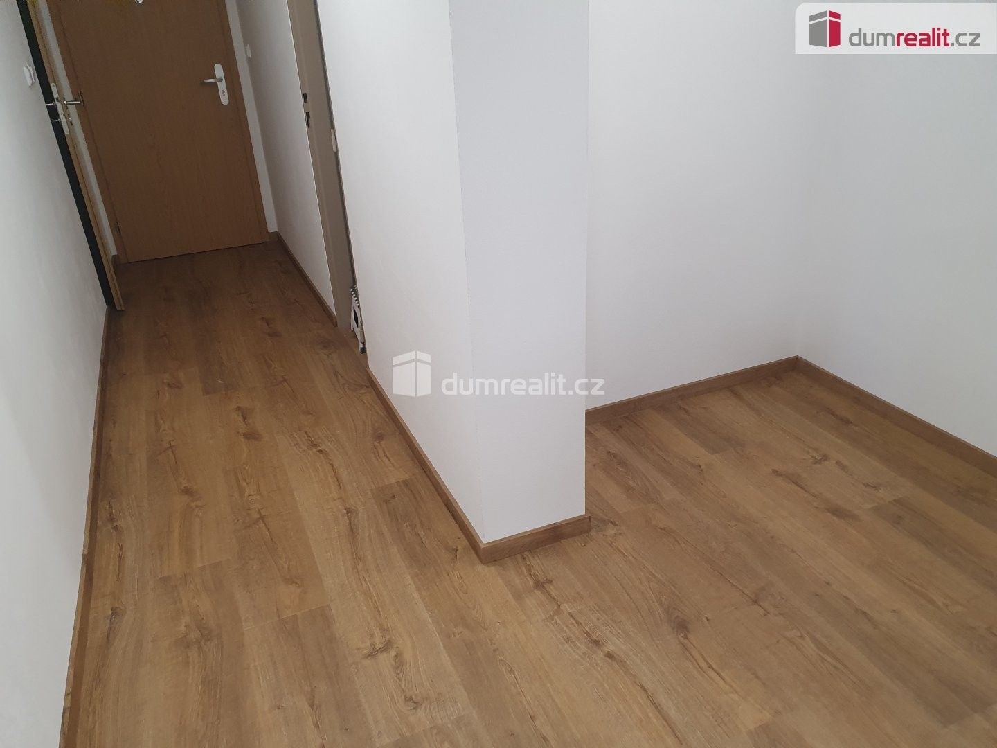 Pronájem bytu 3+1 70 m² - foto 12