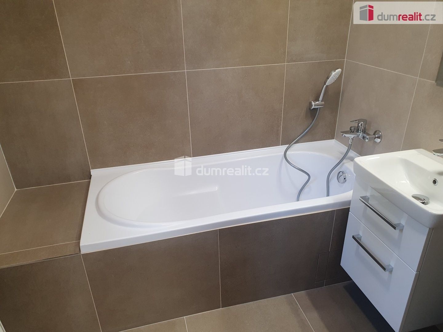 Pronájem bytu 3+1 70 m² - foto 14