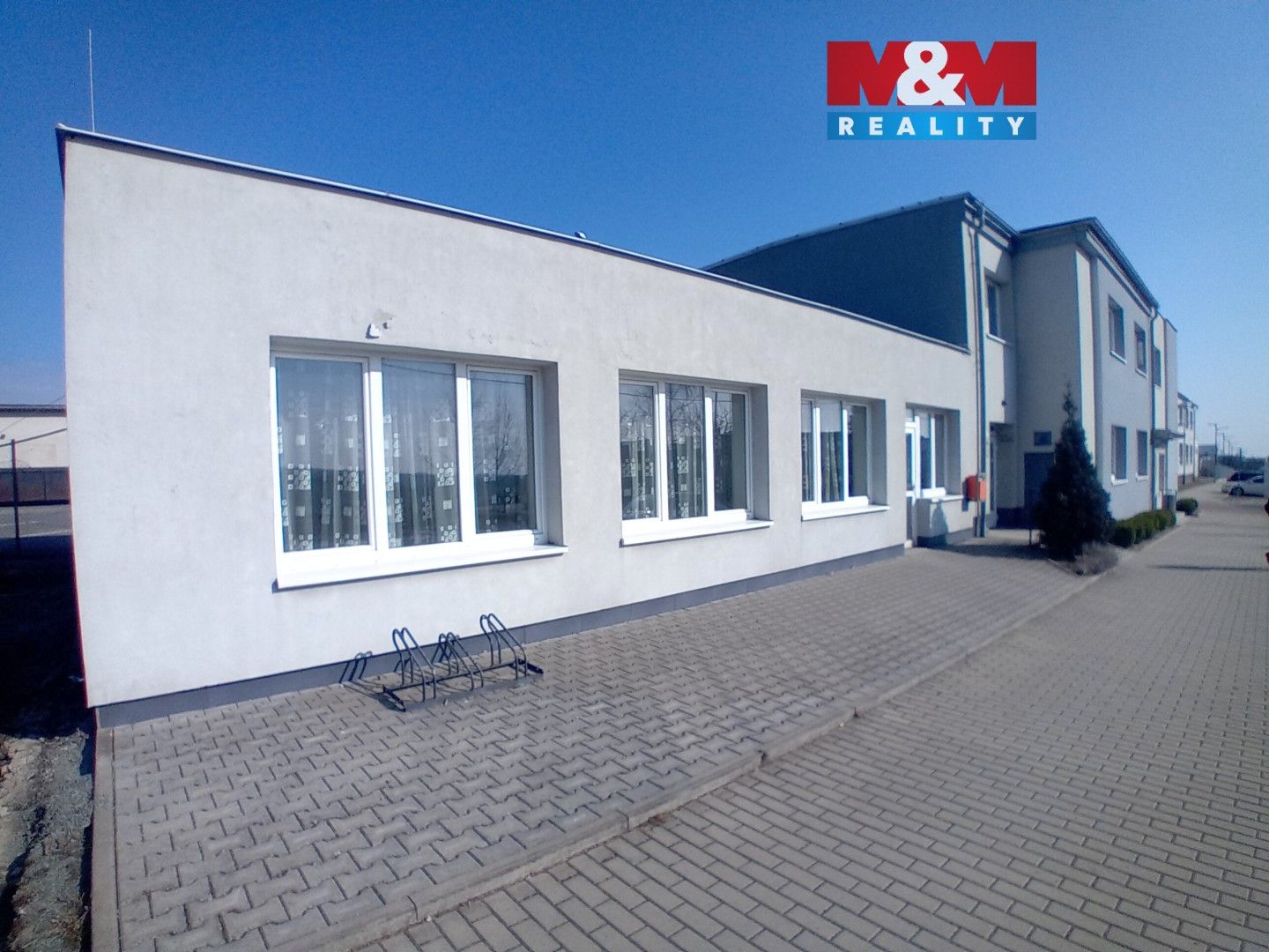 Pronájem komerčního prostoru 90 m² - foto 1