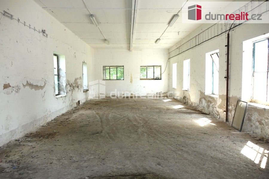 Pronájem komerčního prostoru 2500 m² - foto 4
