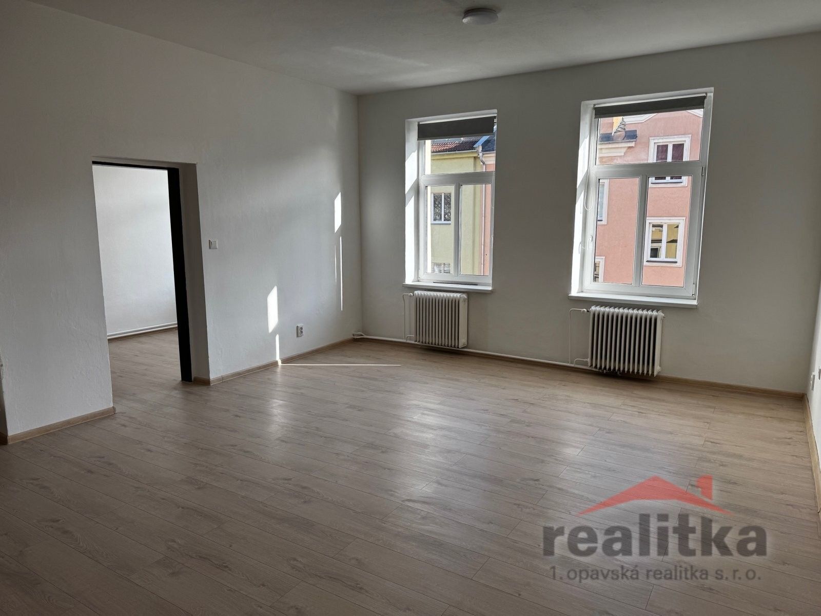 Pronájem bytu 3+1 90 m² - foto 3