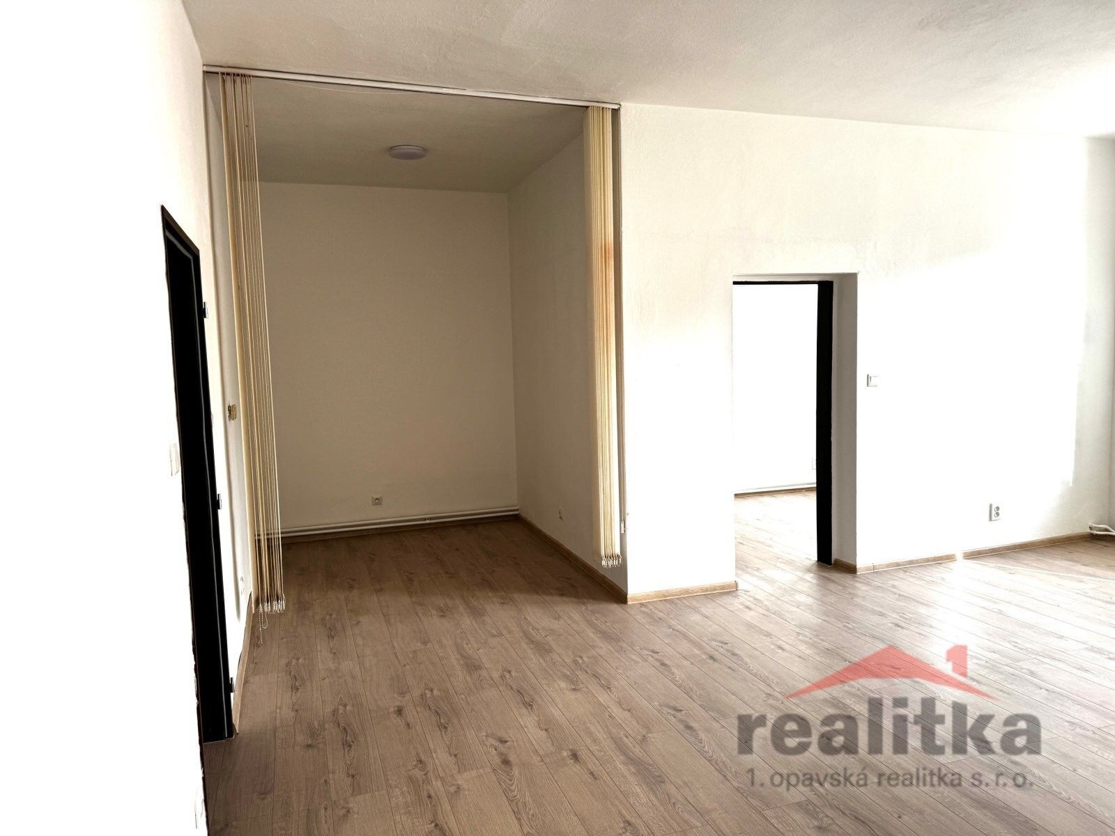 Pronájem bytu 3+1 90 m² - foto 4