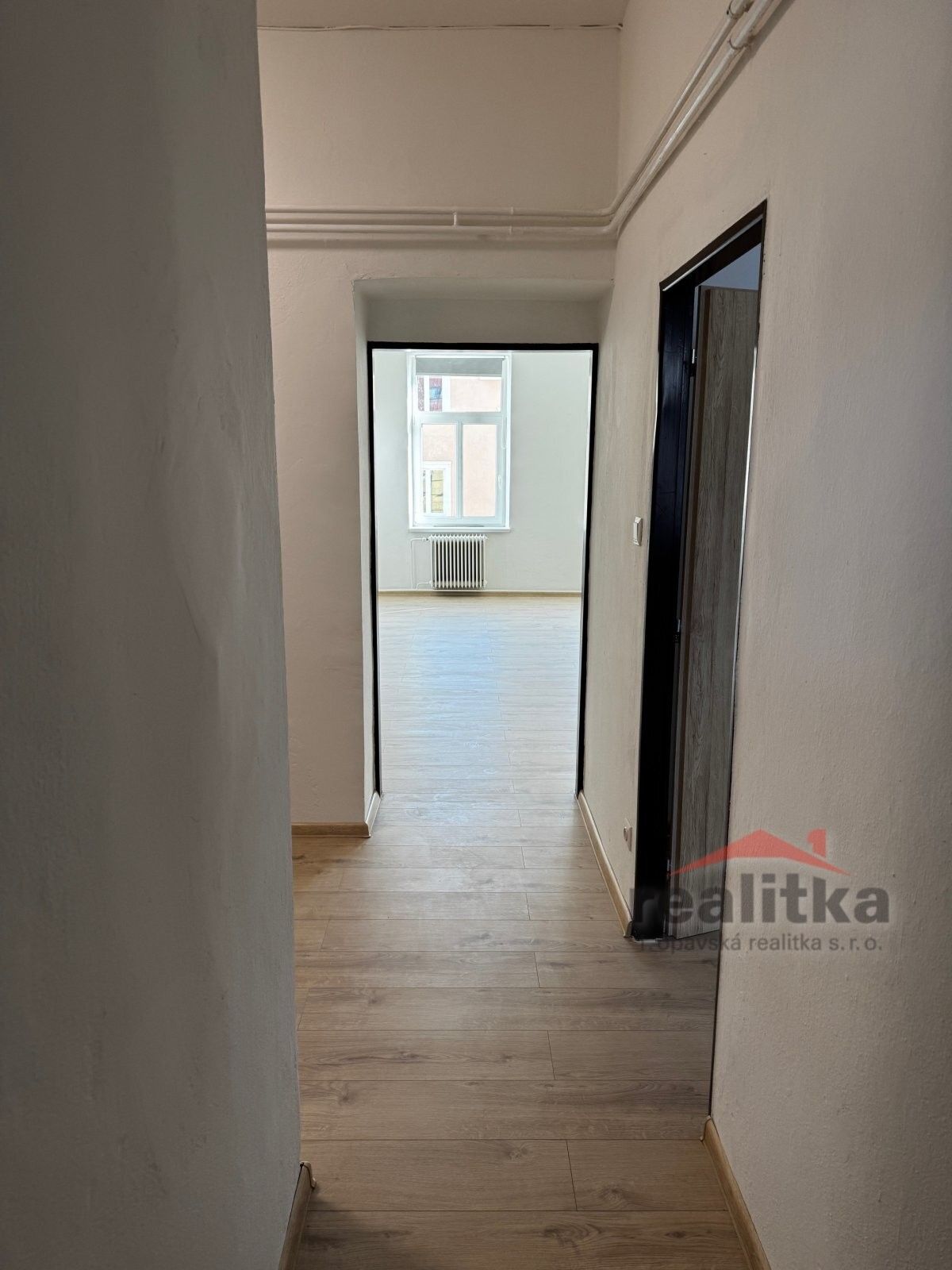 Pronájem bytu 3+1 90 m² - foto 12