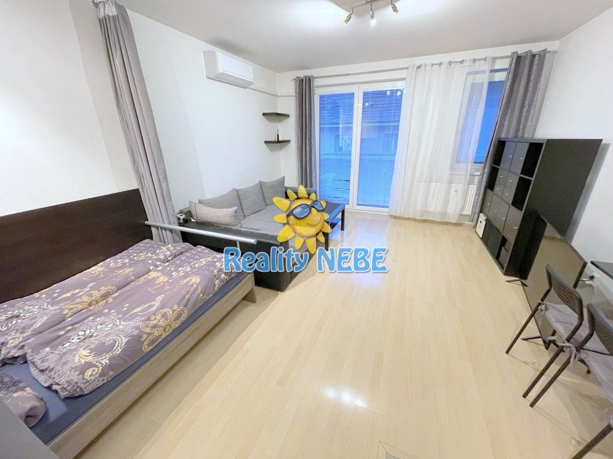 Pronájem bytu 1+kk 35 m² - foto 4