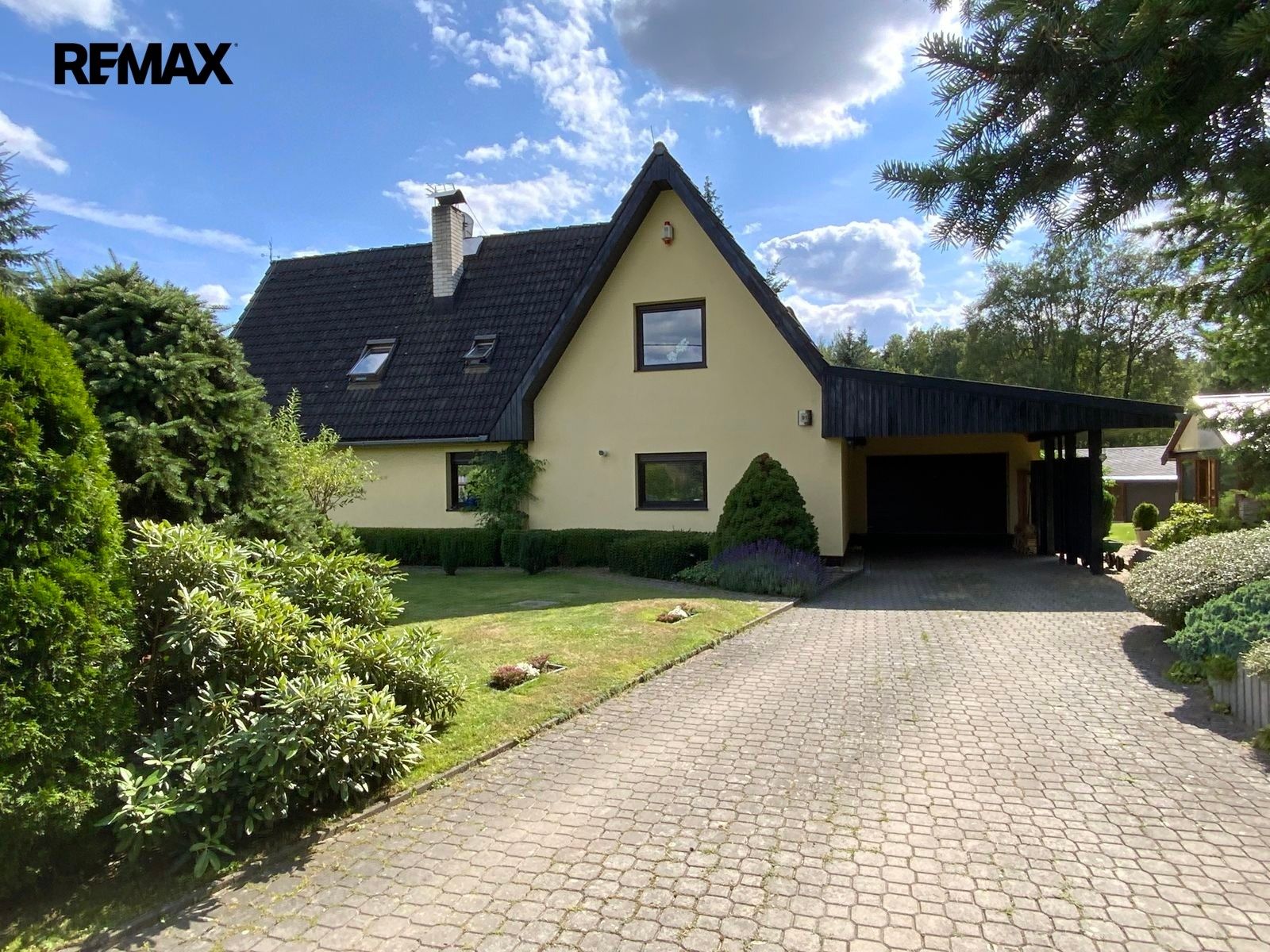 Prodej domu 220 m² - foto 1