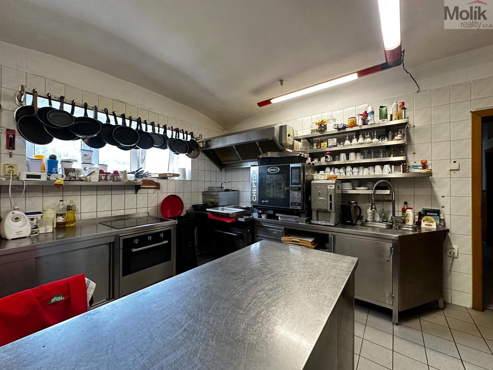 Pronájem komerčního prostoru 980 m² - foto 22