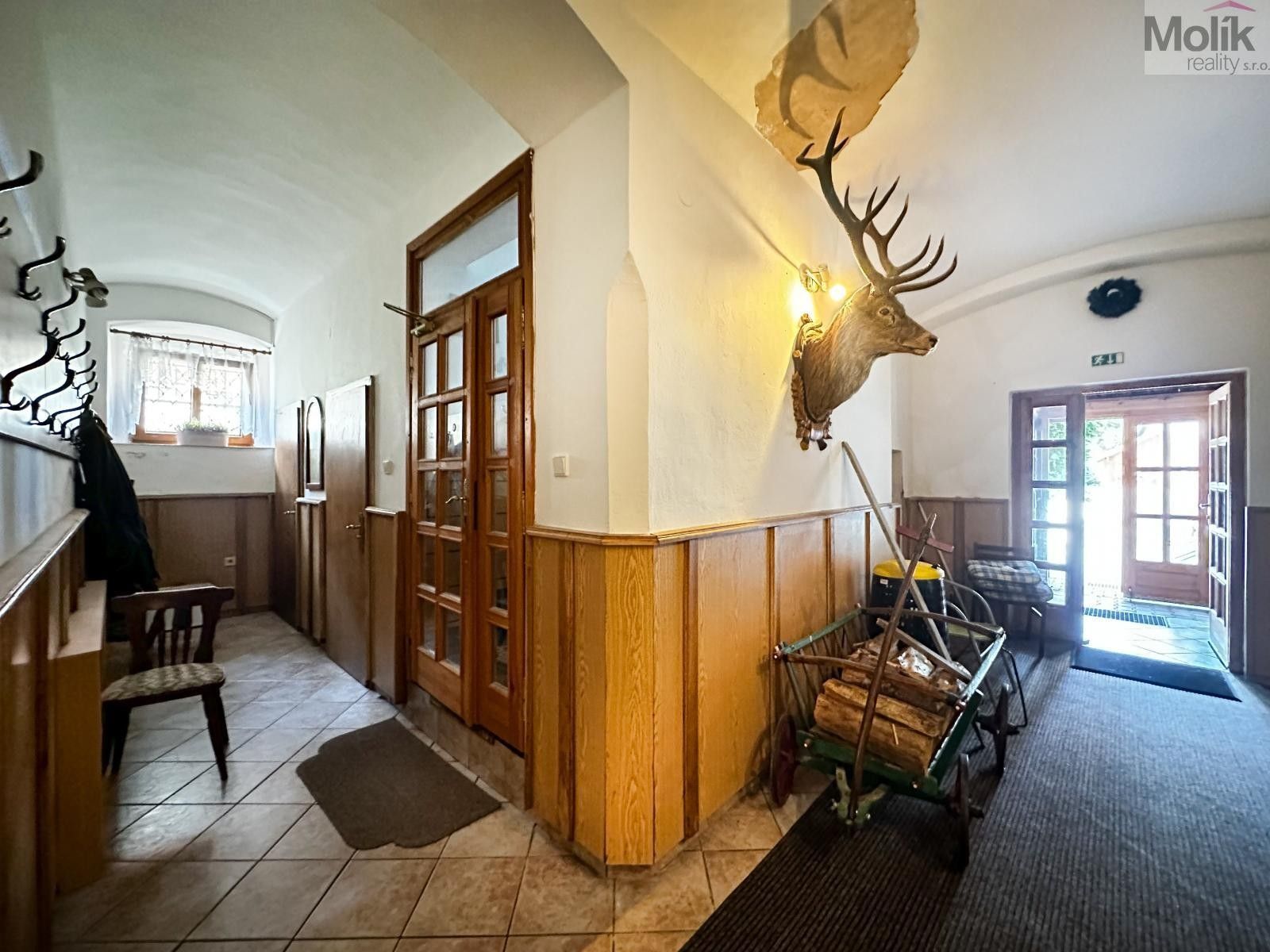 Pronájem komerčního prostoru 980 m² - foto 28