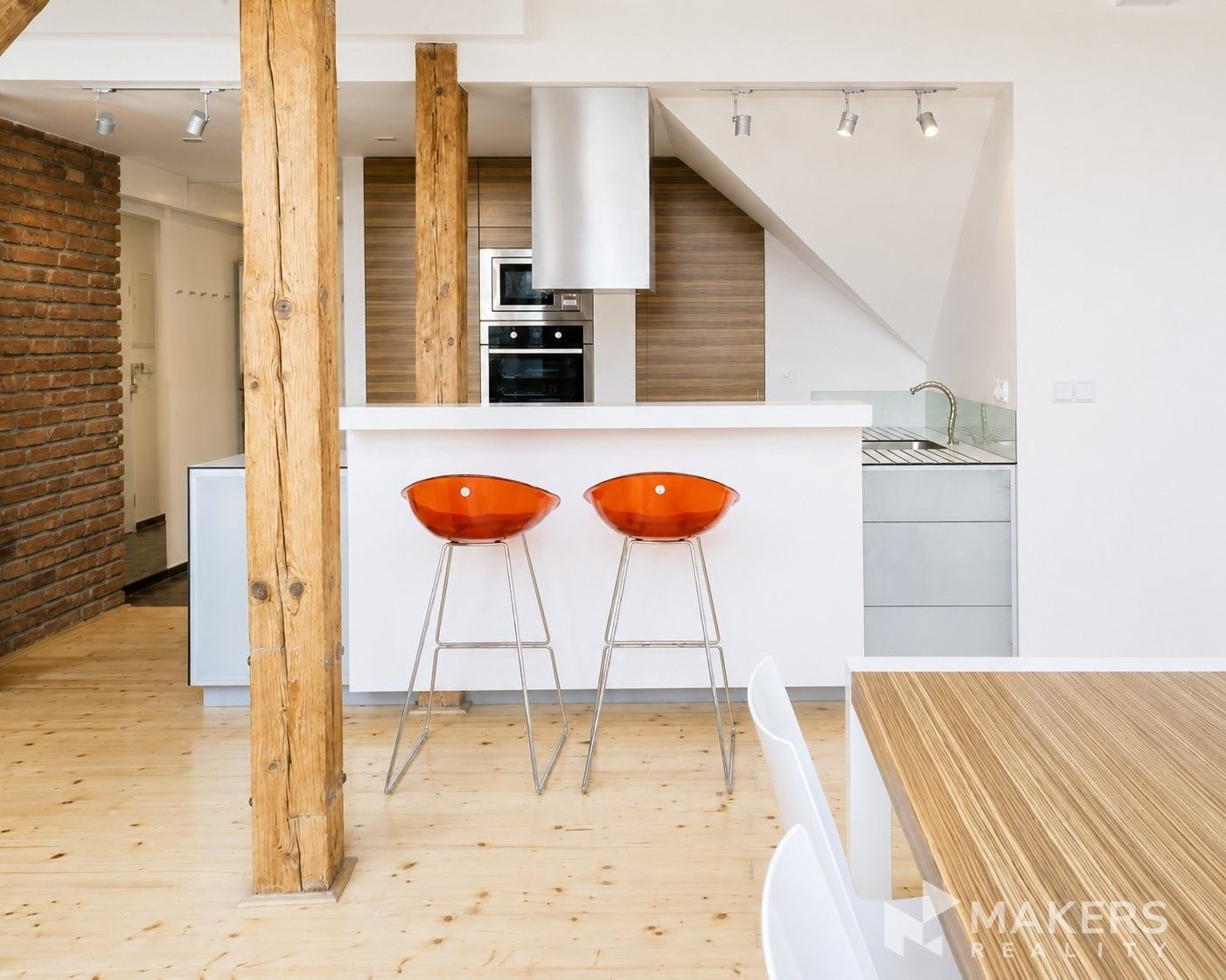 Pronájem bytu 2+kk 93 m² - foto 3