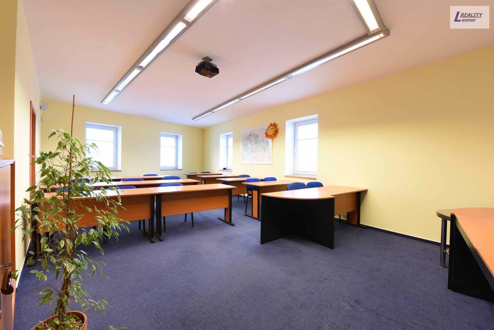 Pronájem komerčního prostoru 173 m² - foto 6