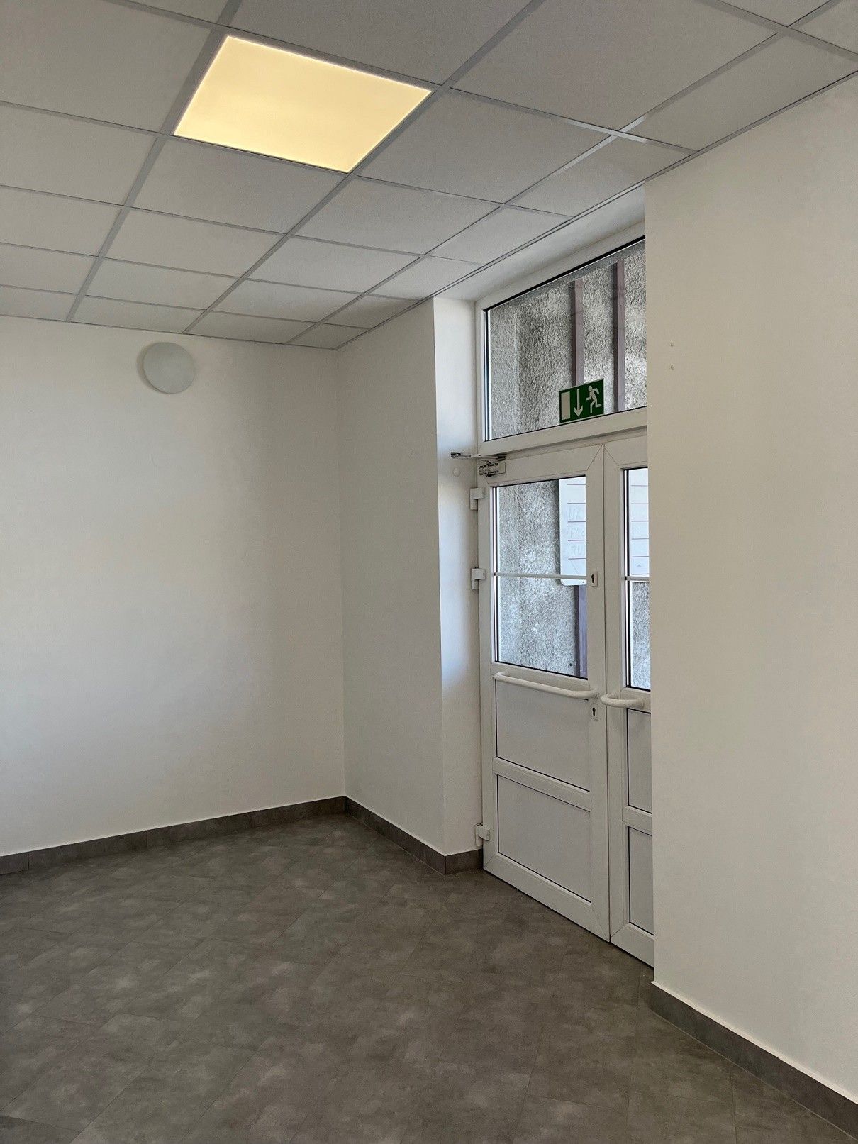 Pronájem komerčního prostoru 79 m² - foto 5