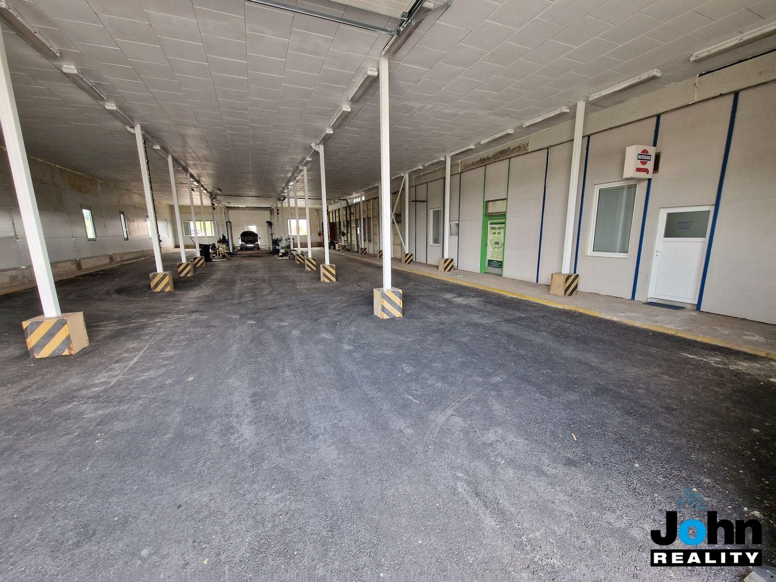 Pronájem komerčního prostoru 300 m² - foto 4