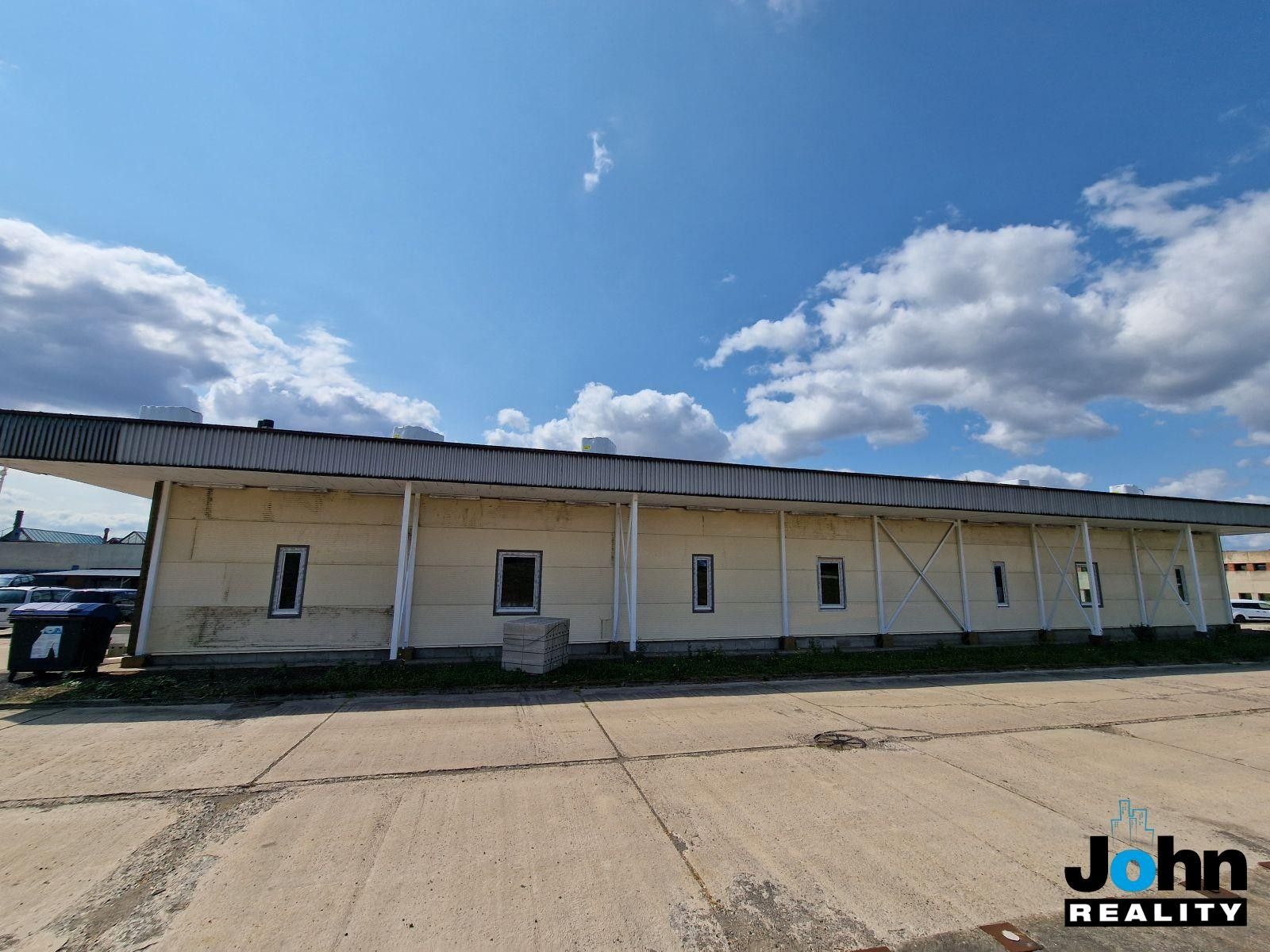 Pronájem komerčního prostoru 300 m² - foto 9