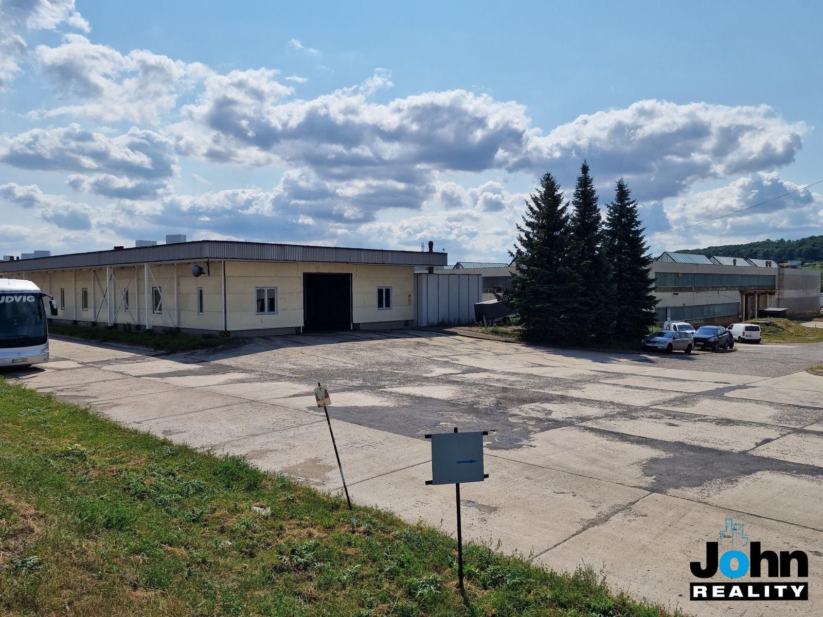 Pronájem komerčního prostoru 300 m² - foto 14
