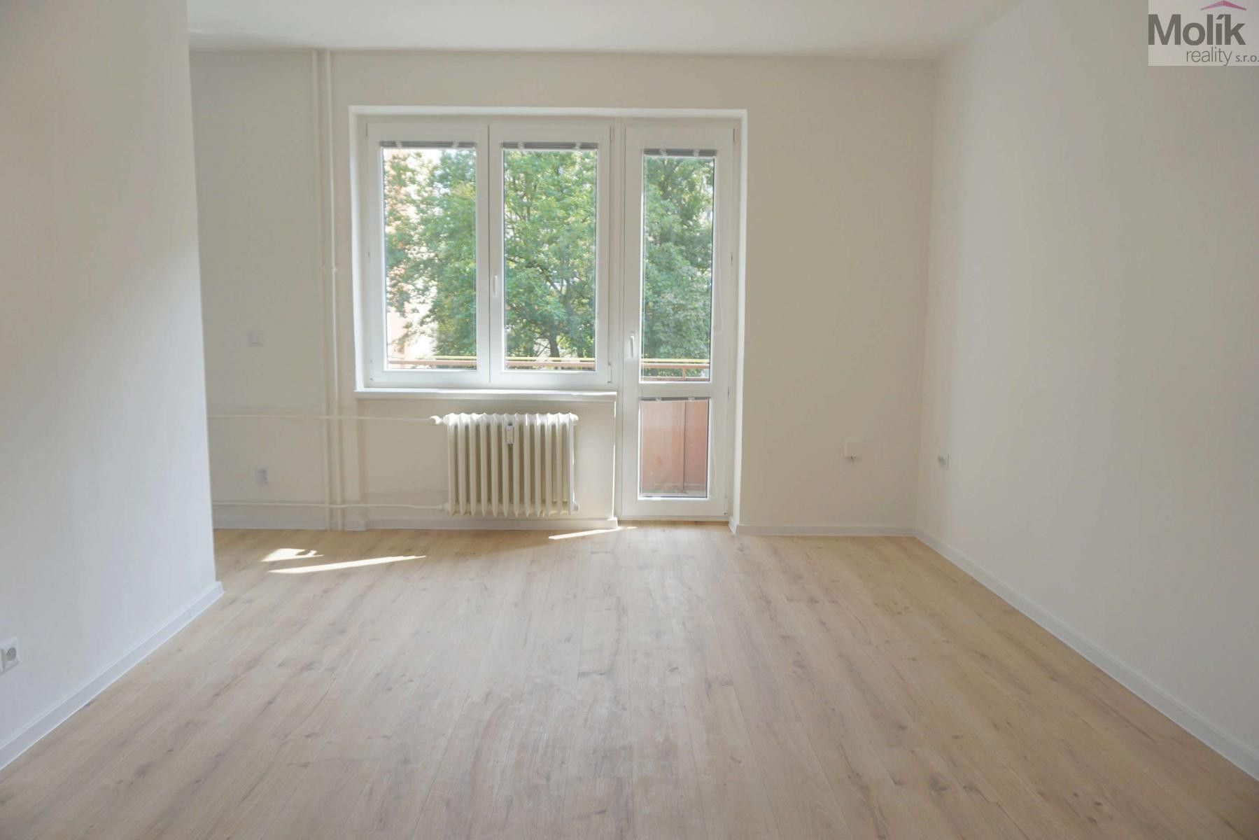 Pronájem bytu 2+1 52 m² - foto 8