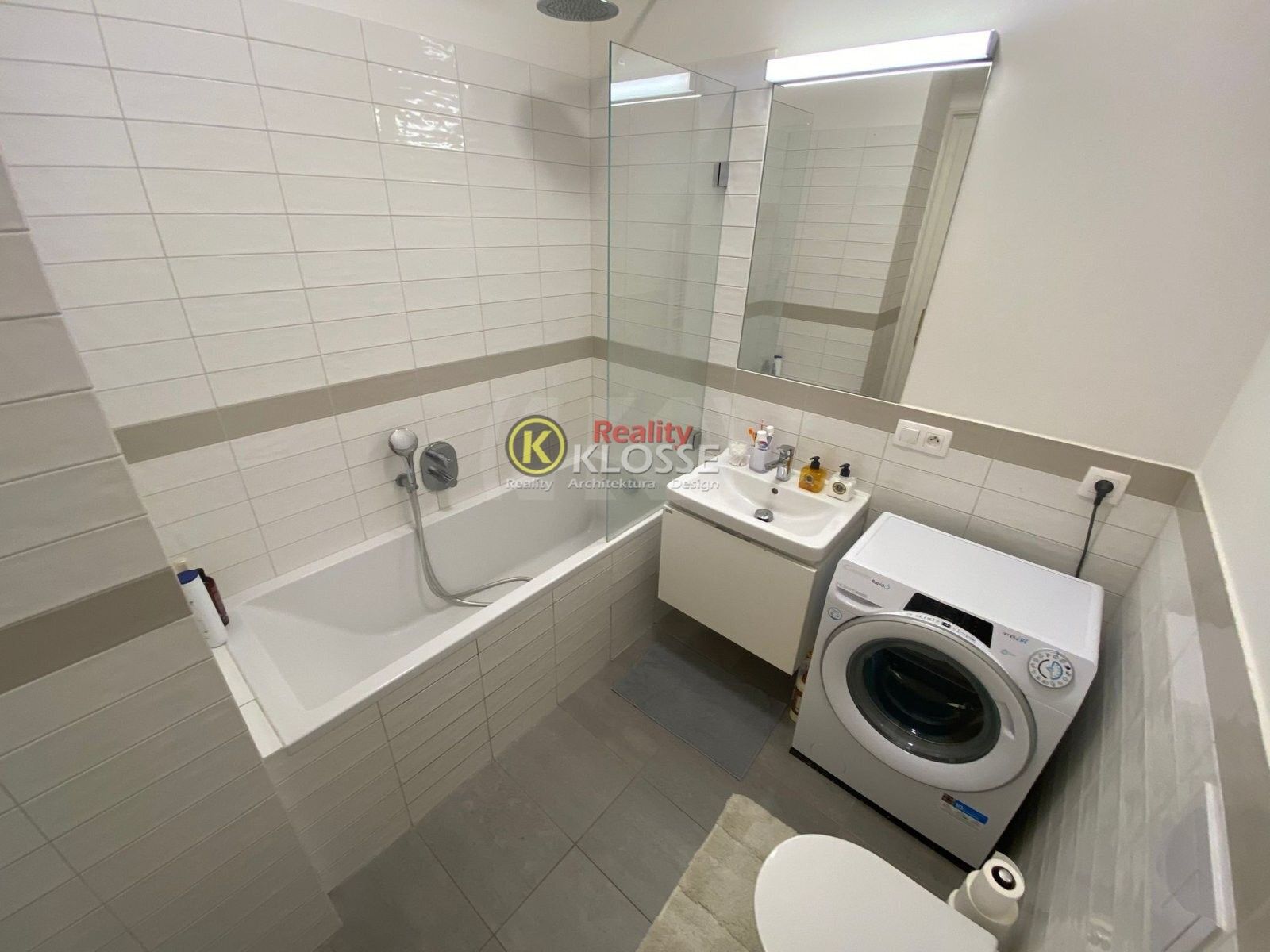 Pronájem bytu 2+kk 84 m² - foto 11