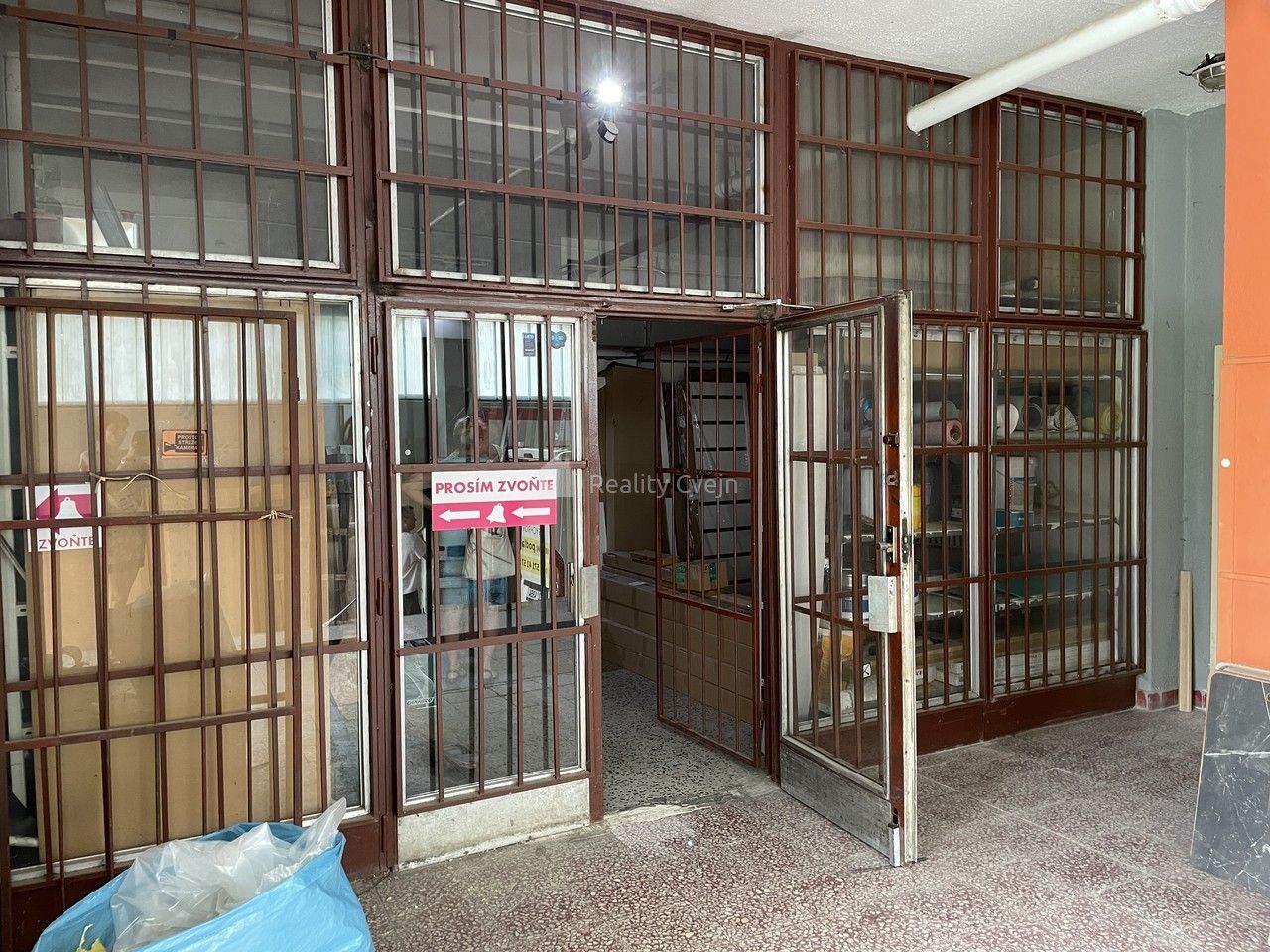 Prodej nemovitosti 1057 m² - foto 12