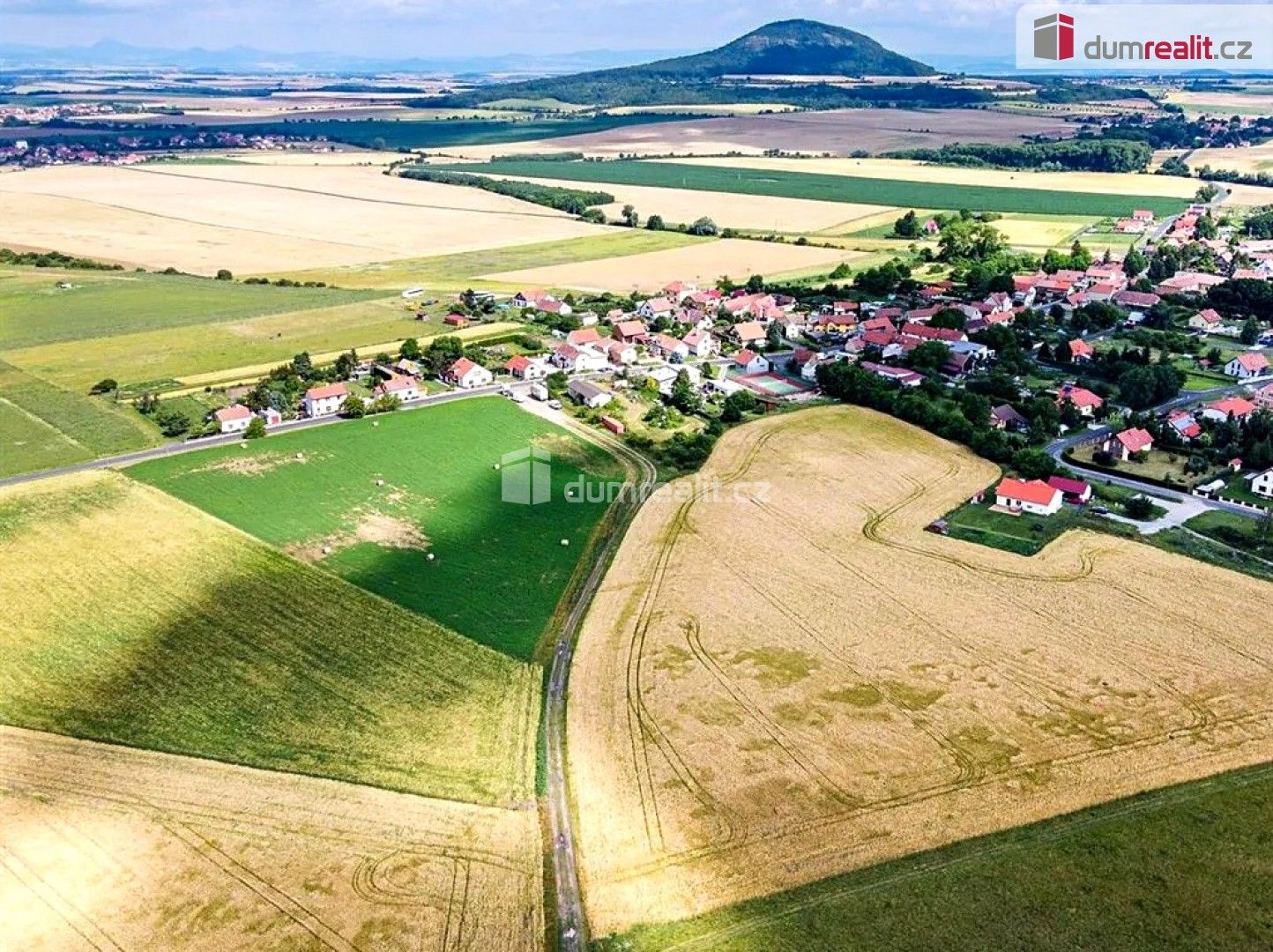 Prodej pozemku 10842 m² - foto 5