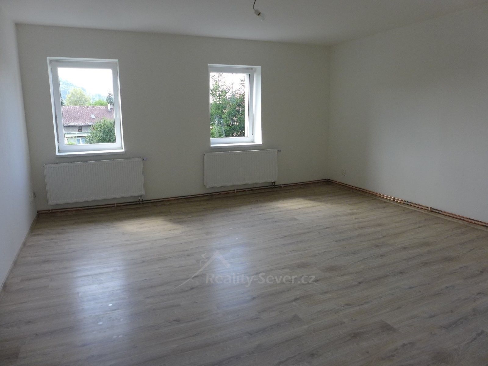 Pronájem bytu 3+1 87 m² - foto 3