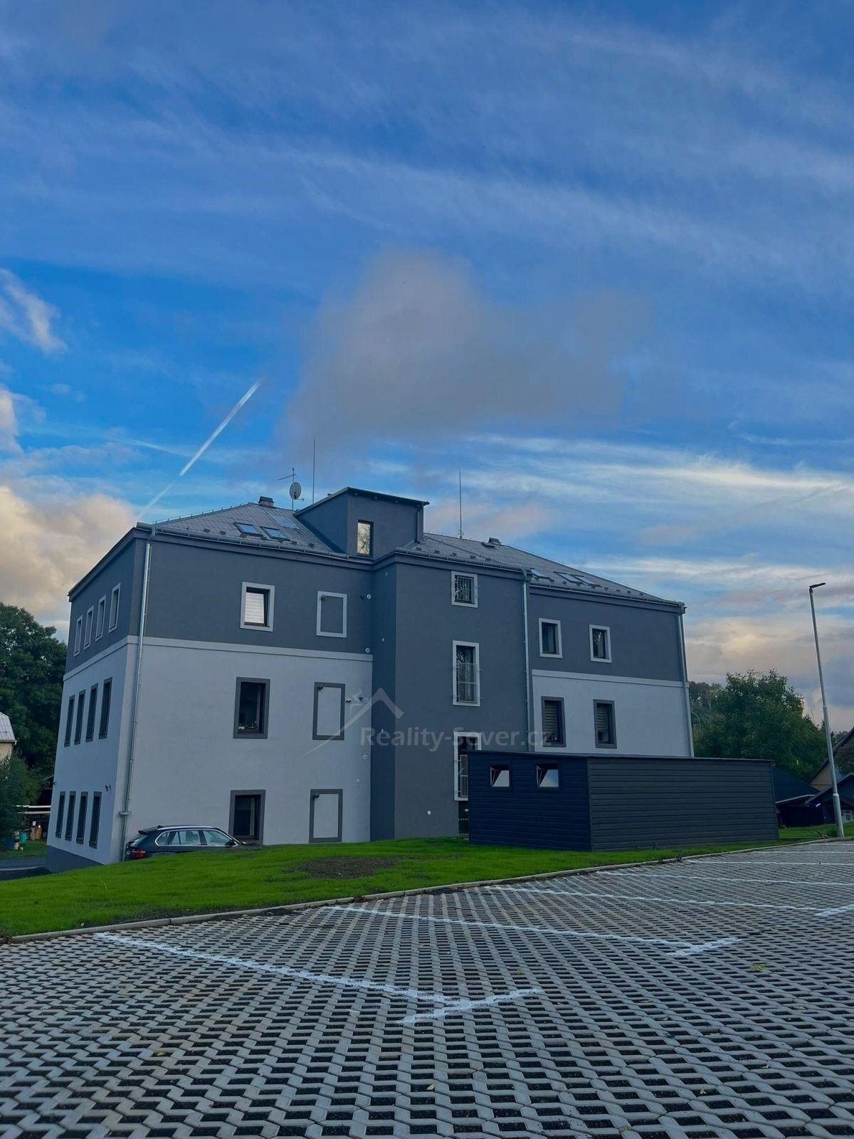 Pronájem bytu 3+1 87 m² - foto 13