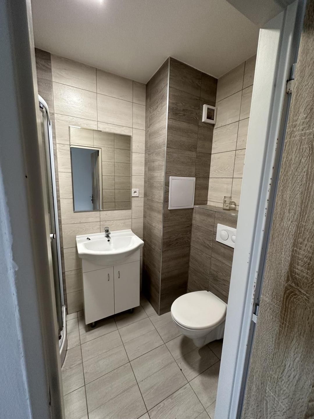 Pronájem bytu 2+1 56 m² - foto 7