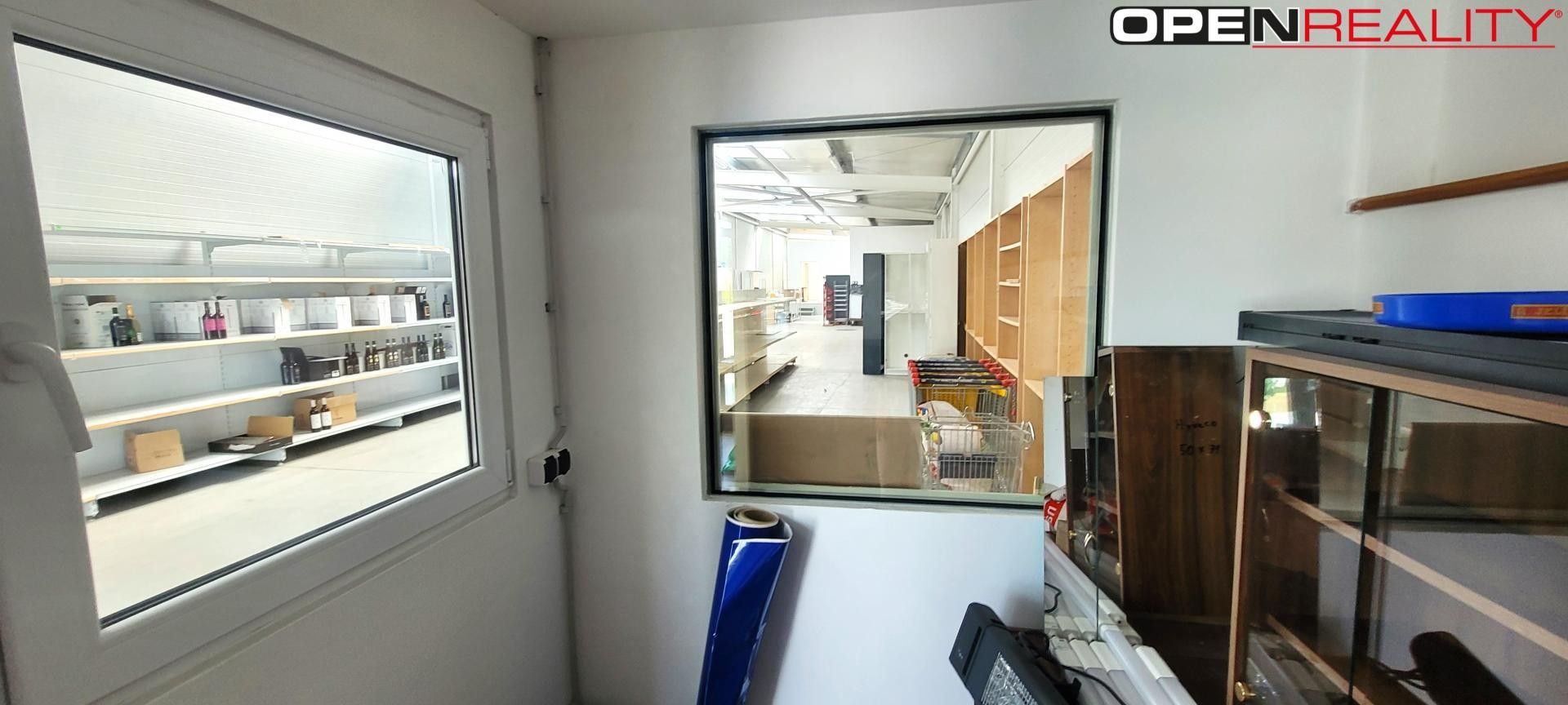 Pronájem komerčního prostoru 277 m² - foto 10