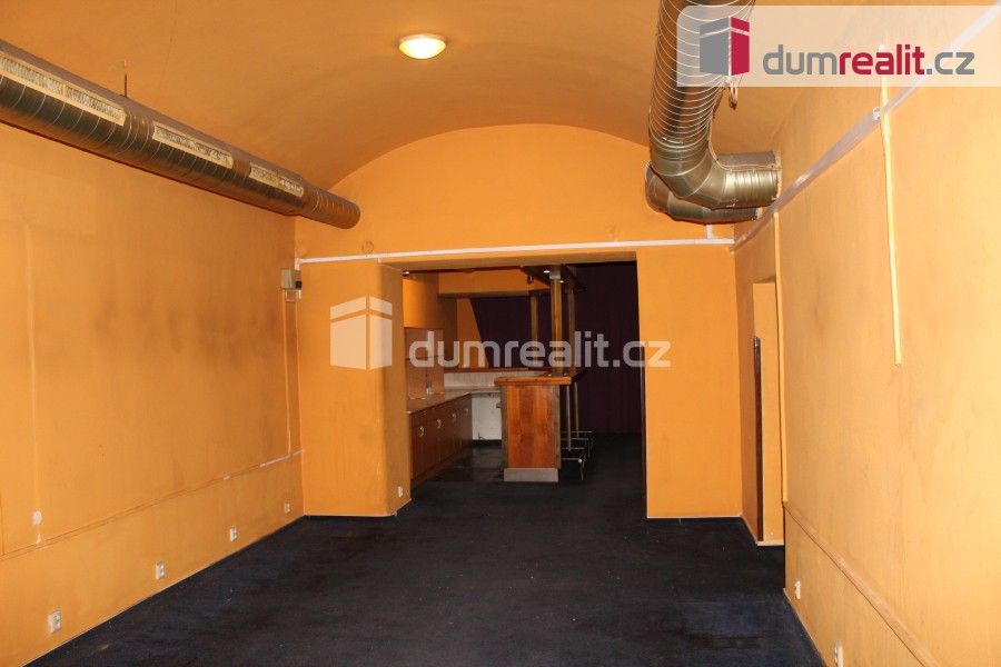 Pronájem komerčního prostoru 145 m² - foto 7