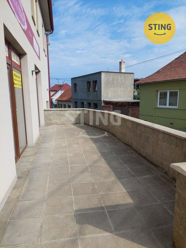 Pronájem komerčního prostoru 108 m² - foto 3