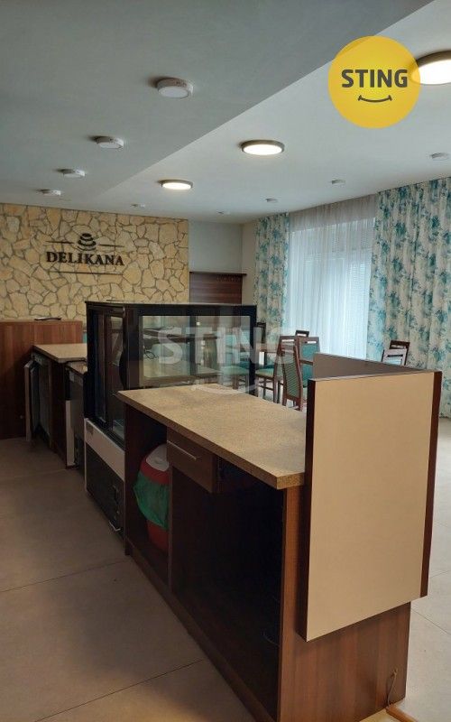 Pronájem komerčního prostoru 108 m² - foto 8