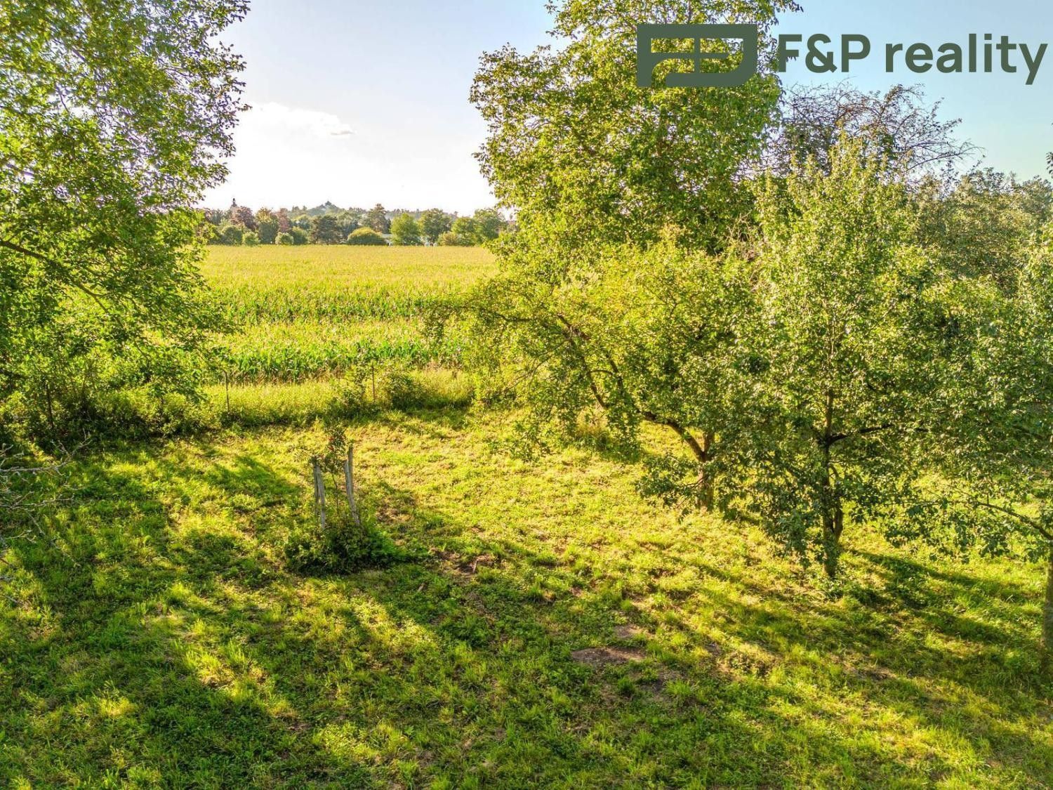 Prodej pozemku 1408 m² - foto 1