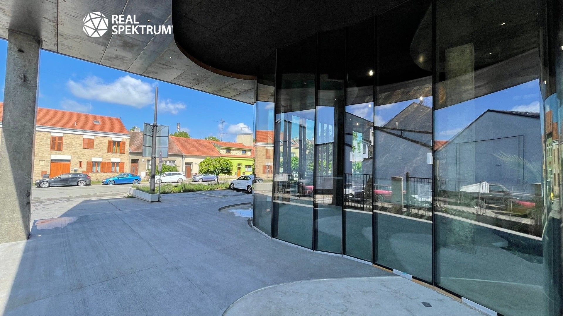 Pronájem komerčního prostoru 140 m² - foto 8