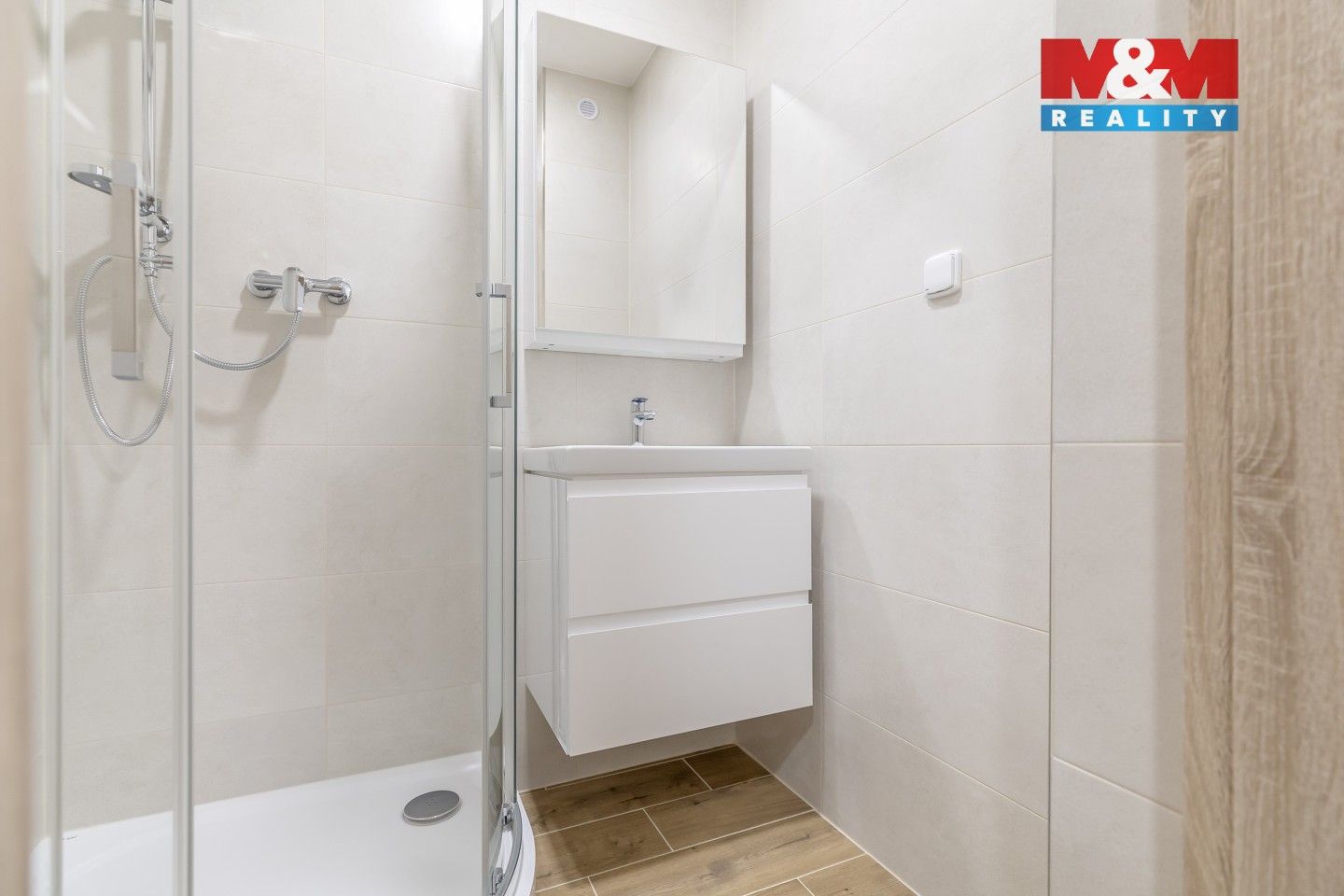 Pronájem bytu 2+1 53 m² - foto 3