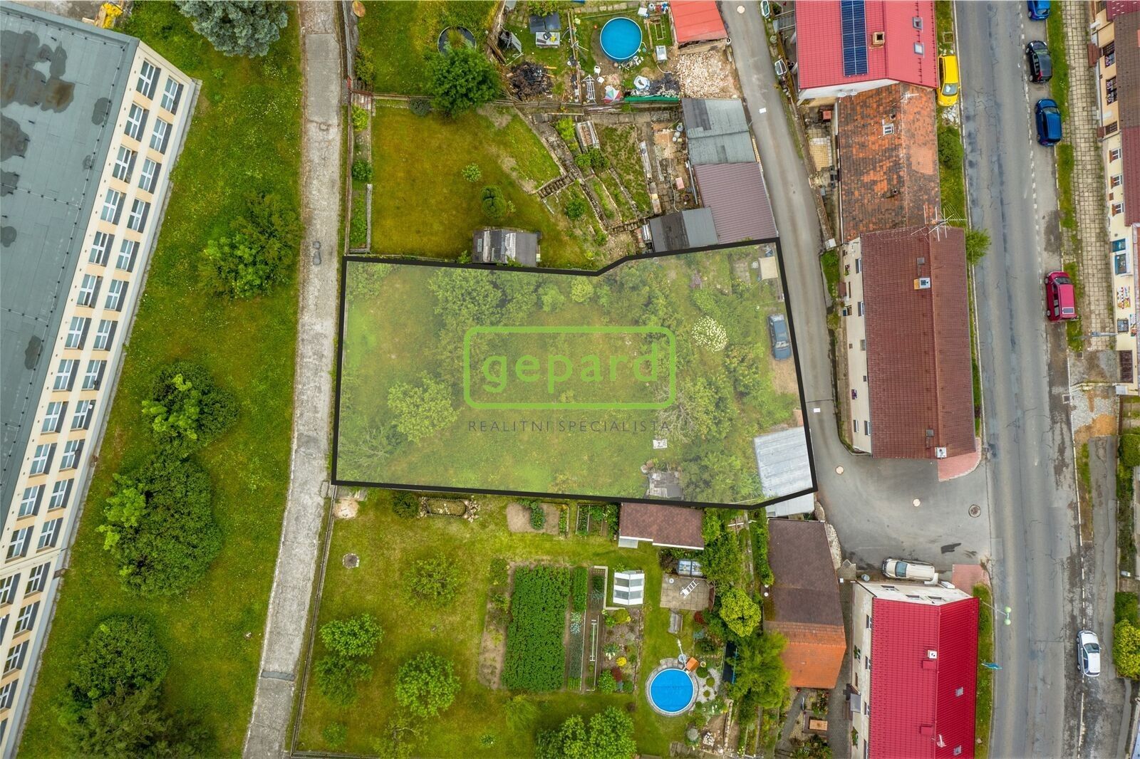 Prodej pozemku 682 m² - foto 1