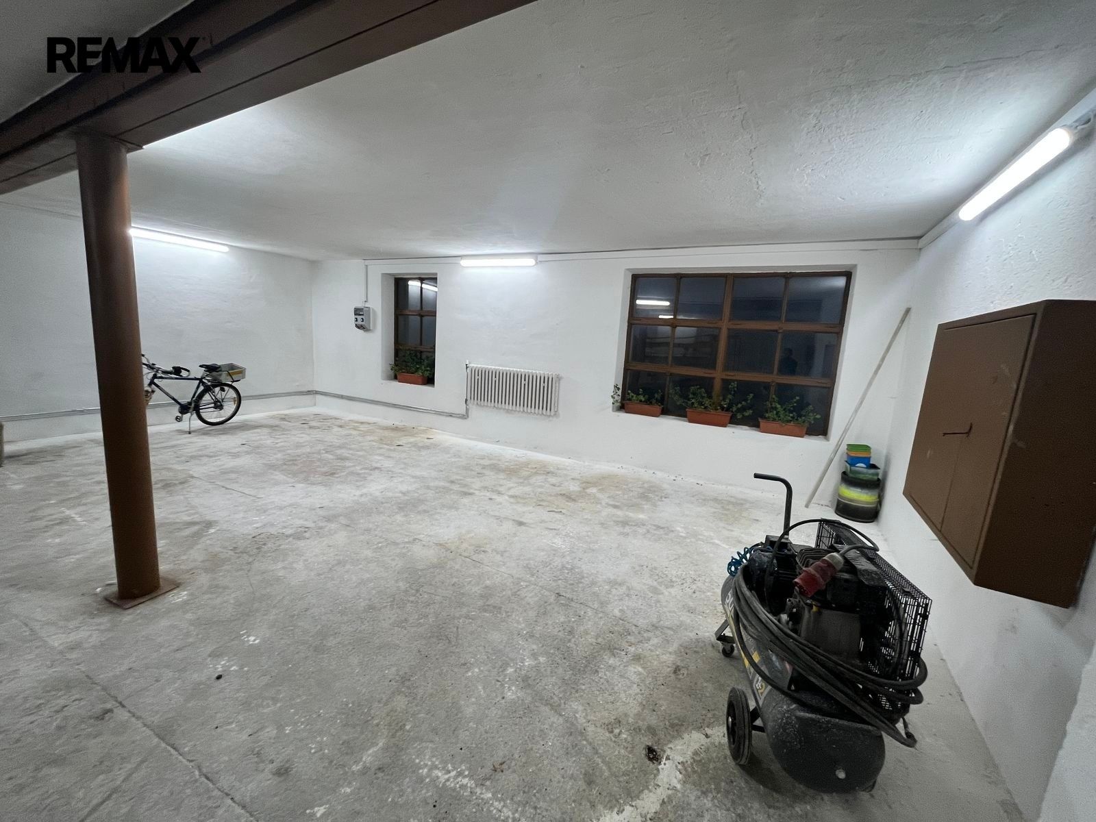 Pronájem komerčního prostoru 250 m² - foto 5