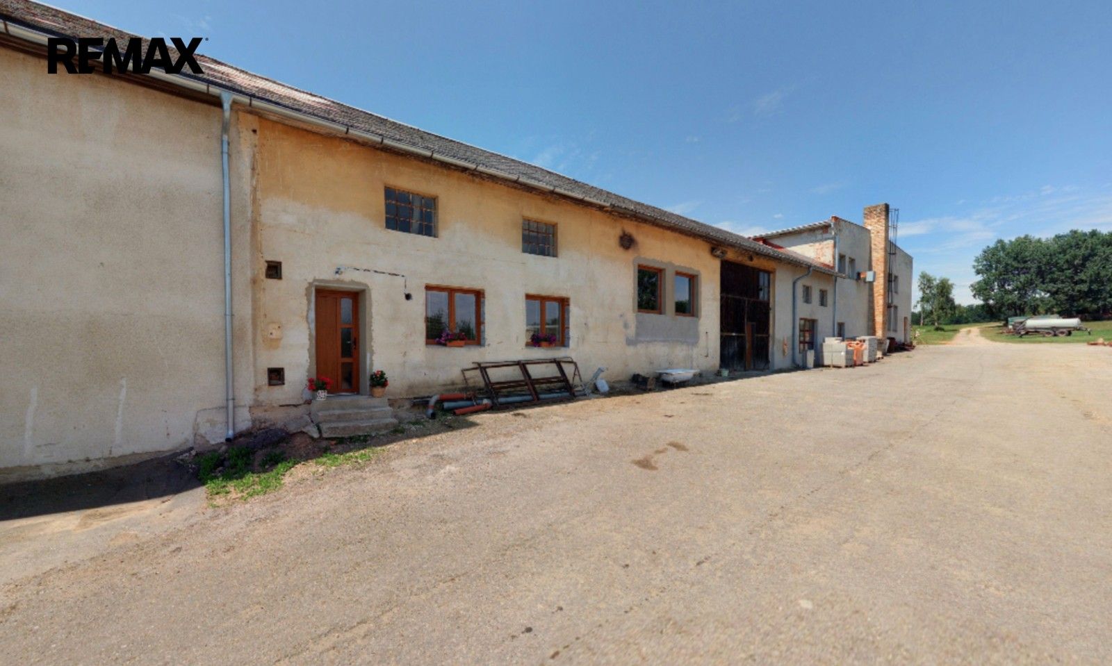Pronájem komerčního prostoru 250 m² - foto 9