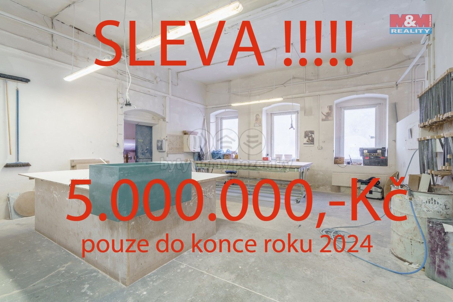 Prodej komerčního prostoru 2100 m² - foto 1