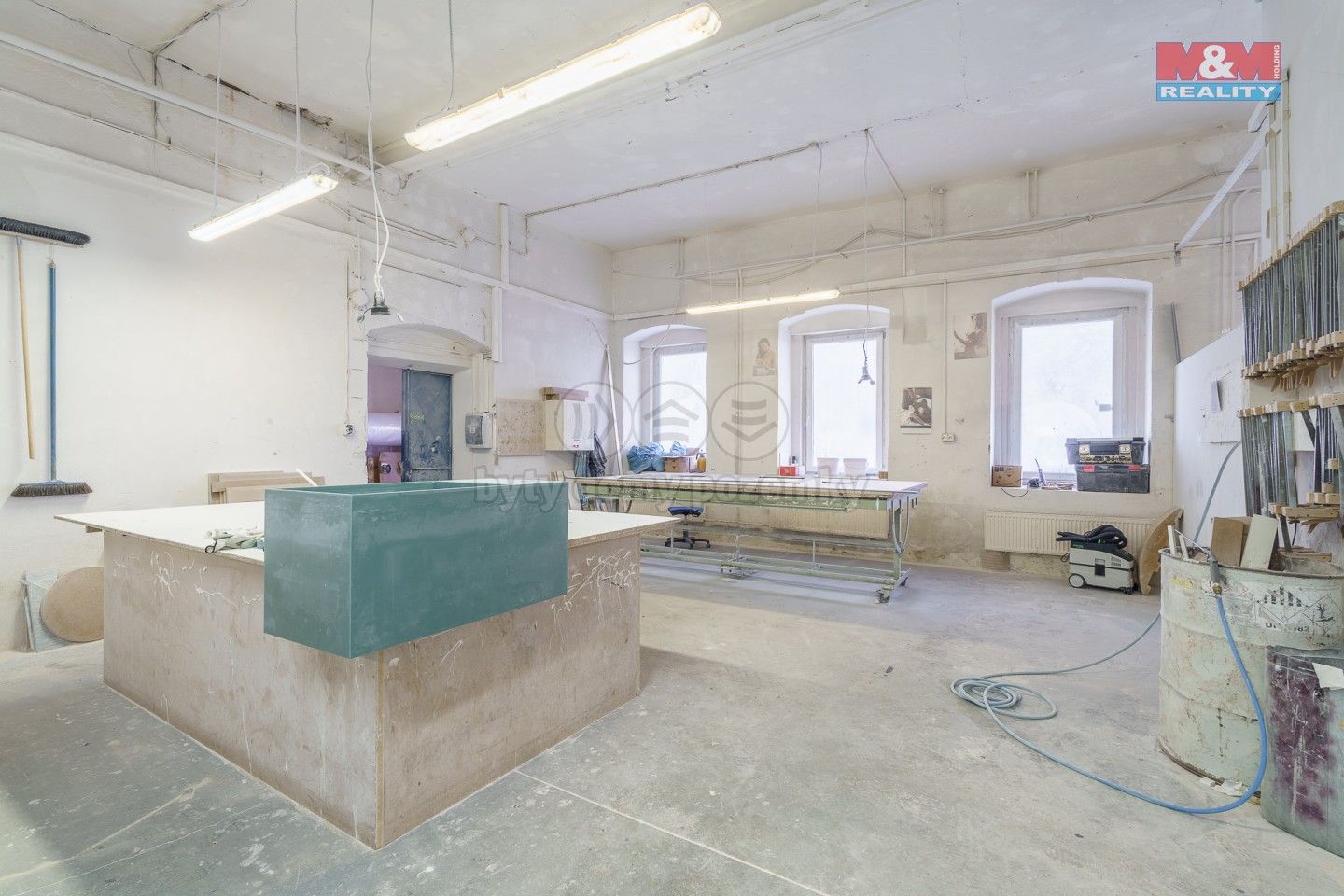 Prodej komerčního prostoru 2100 m² - foto 6
