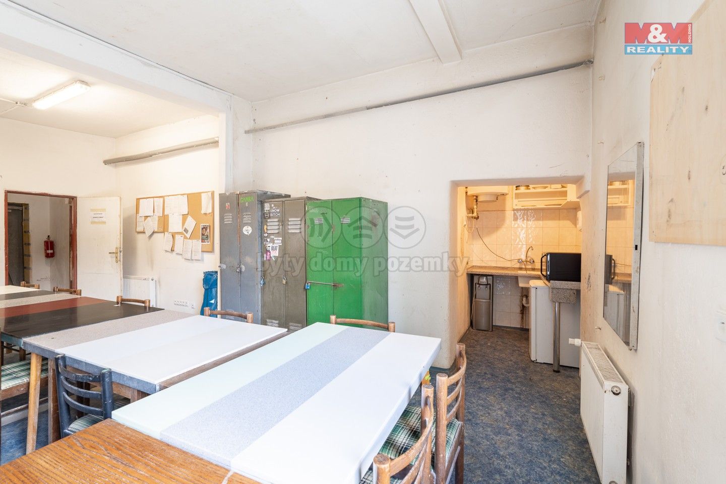 Prodej komerčního prostoru 2100 m² - foto 12