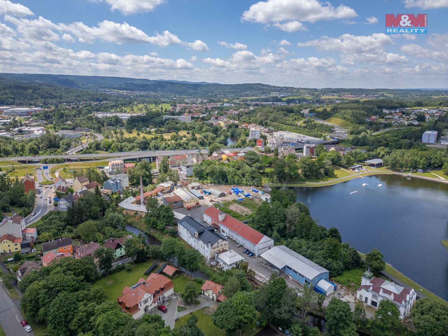 Prodej komerčního prostoru 2100 m² - foto 42