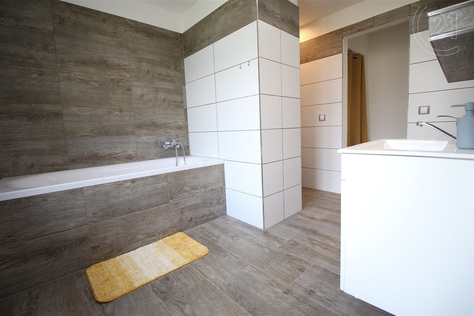 Prodej komerčního prostoru 118 m² - foto 10